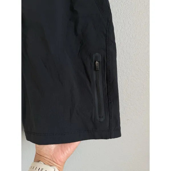 REI Co-op Women's Trail Shorts Black Zipper Pocket Outdoor Hiking Shorts Size 10 - Image 10