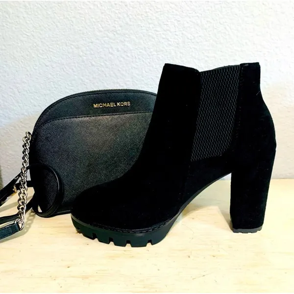 Women‎ New Black Faux Suede Lugged Block Heeled Boots Elastic Band Pull On 7.5 - Image 2
