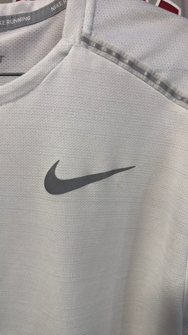 Nike Running Tee Dri-Fit - Image 5