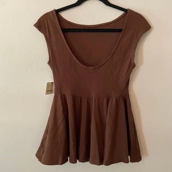 NWT Free People Chocolate Brown Ribbed Blouse Cap Sleeve Peplum Women size Small - Image 5