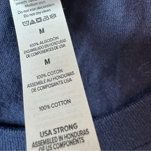 Bella Canvas “Mama” Graphic Tee in Size Medium Blue - Image 4