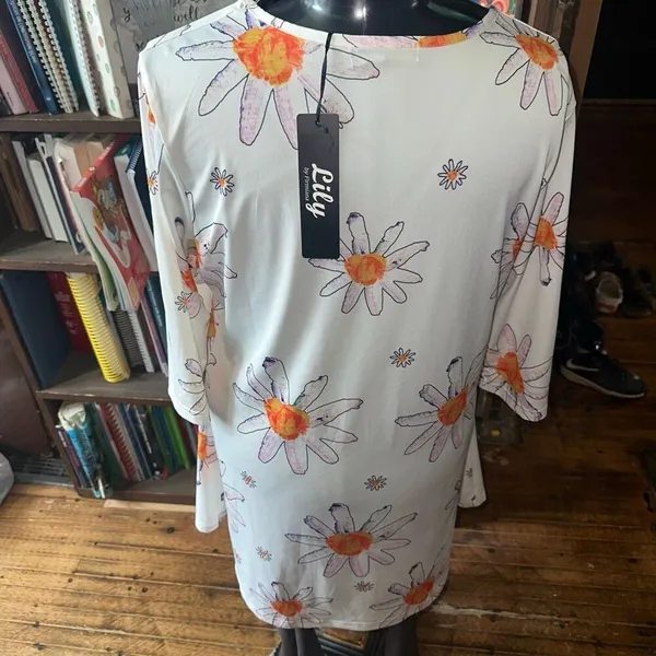Lily By Firmiana XL daisy floral flowy v-neck blouse - Image 2