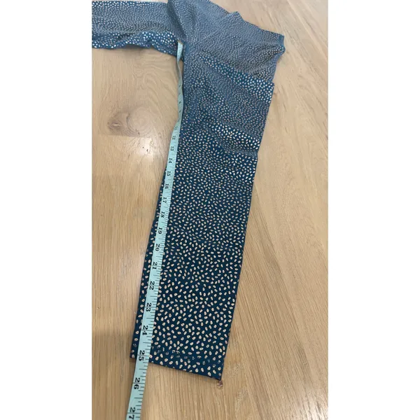 Buff Bunny Rosa pocket legging "Bossy" print Nile blue size medium - Image 7