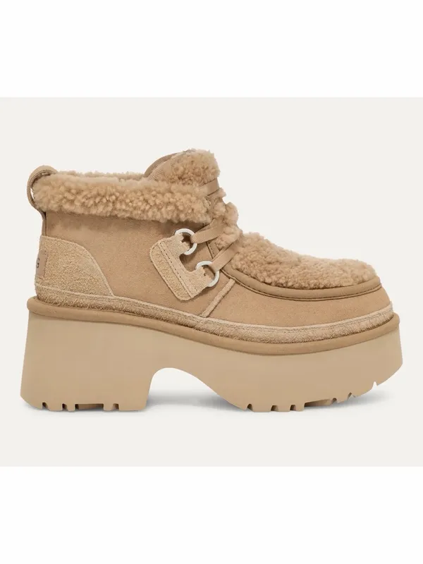 UGG Classic New Heights Lace-Up Boots in Sand/Tan, Size 12, NEW without Box - Image 2