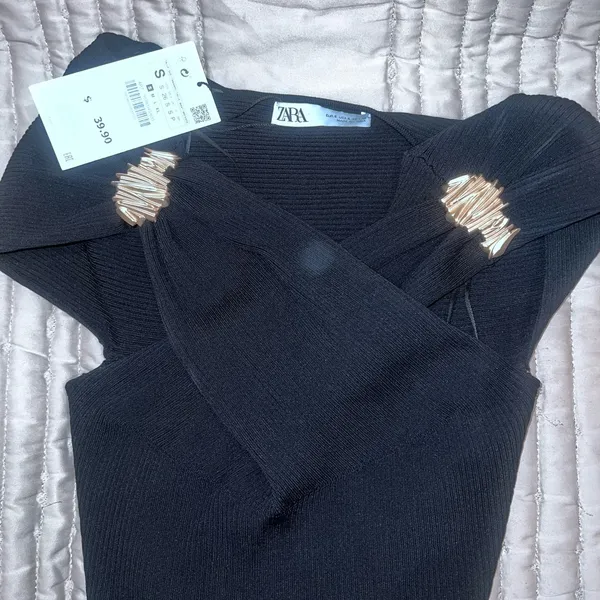 New Zara KNIT GOLDEN BROOCH TOP 9598/043 Black Surpluses Neckline Small - Image 2