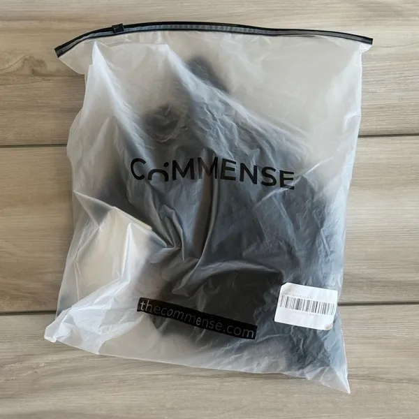 Commense Elegant Sweater BLACK Medium NWT IN PACKAGE - Image 12