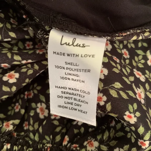 Lulu's Floral Tie Back Long‎ Sleeve Crop Top Size Medium - Image 7
