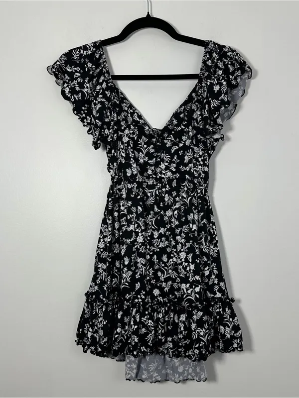 Urban Outfitters UO Rianna Floral Ruffle Mini Dress Black White XS NWT - Image 4