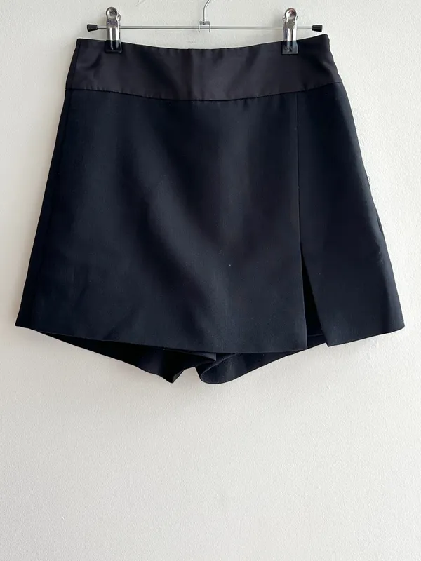 Commense High Waisted Satin Band Mini Skort, Black, Size XS - Image 3