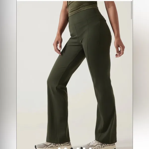 NWT Athleta Petite Delancey Straight Leg Pant Sz LP - Image 3