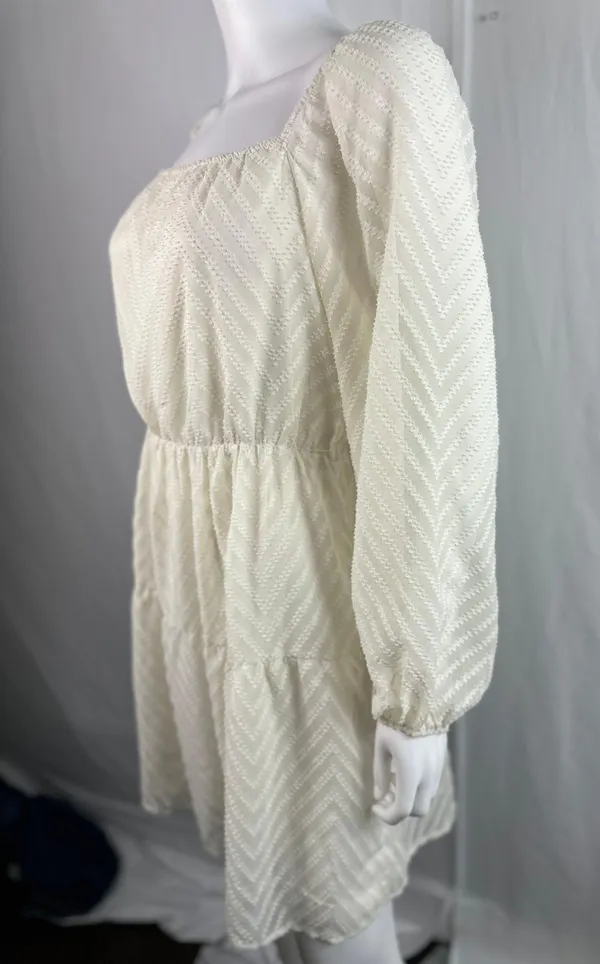 Beautiful Women’s Dress Size L - Image 5