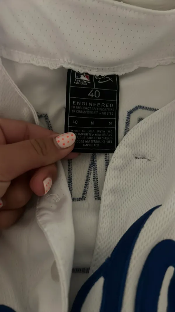 LA Dodgers Jersey White Size M - Image 3
