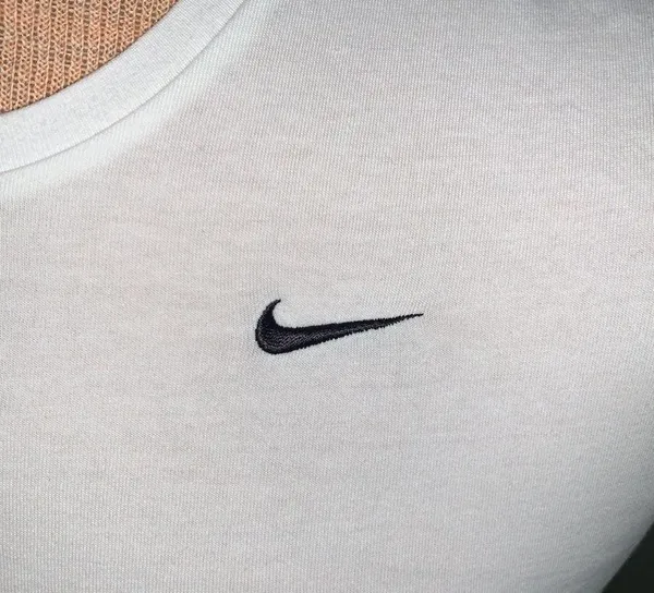 Nike t-shirt - Image 3