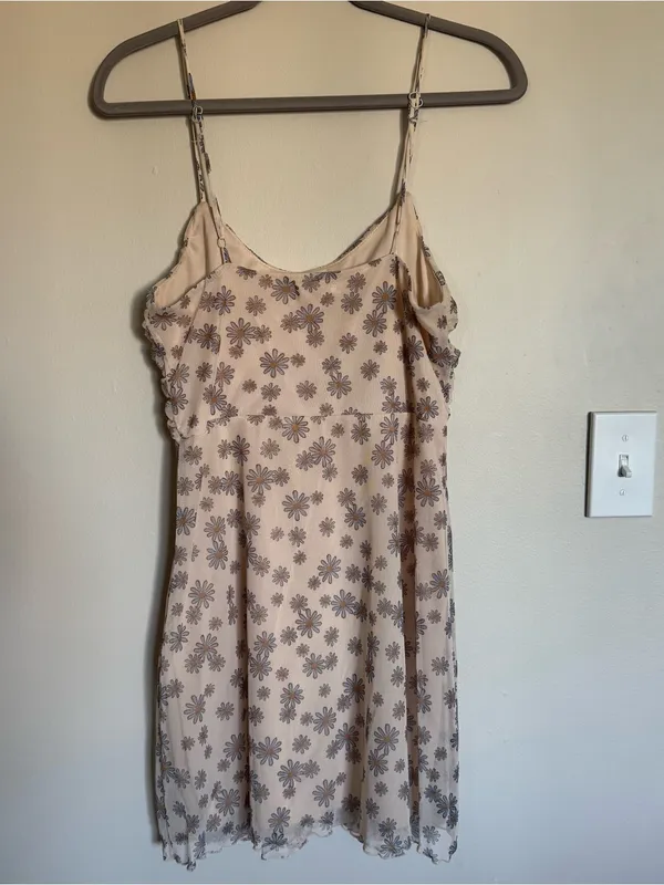 Altar'd State Cream Pink Floral Mesh Spaghetti Strap Mini Dress Ruched Size M - Image 6