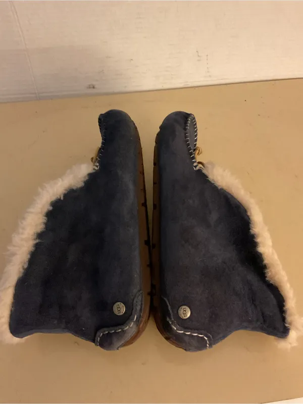 UGG women Navy Suede sheepskin Alena Moccasin Slippers booties US 7 - Image 7