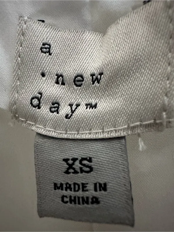 A new day Women's White Button-Front V-Neck Dress - Image 3