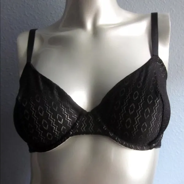 Victoria's Secret - NWT 32DD UNLINED DEMI BRA - Image 2