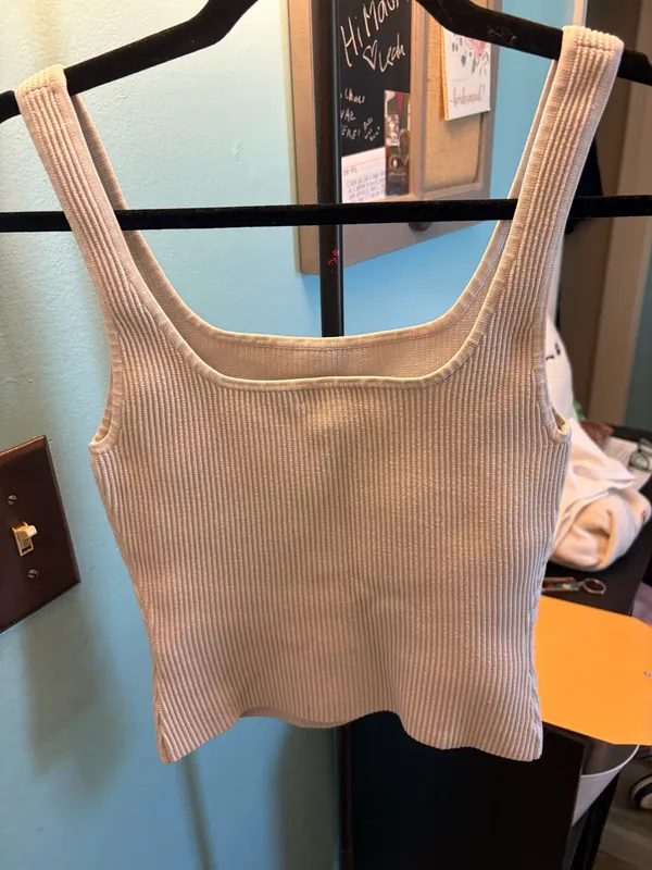 Aritzia Babaton Tank - Image 3