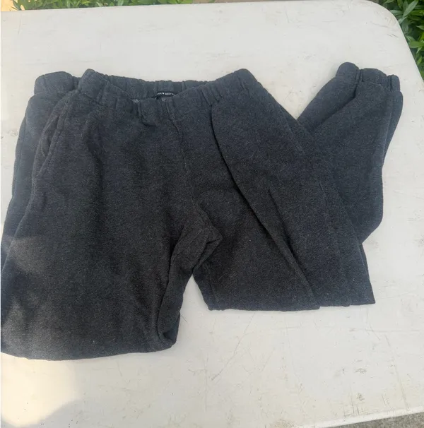 Brandy Melville Sweatpants Grey - Image 3