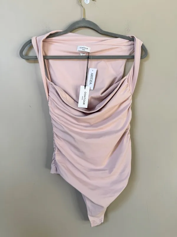 NWT ARITZIA Original Contour Flourish Square Neck Thong Bodysuit Bow Pink Medium - Image 8
