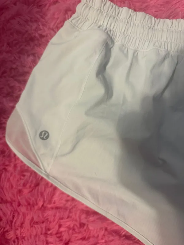 Lululemon Hotty Hot Short 2.5” - Image 3