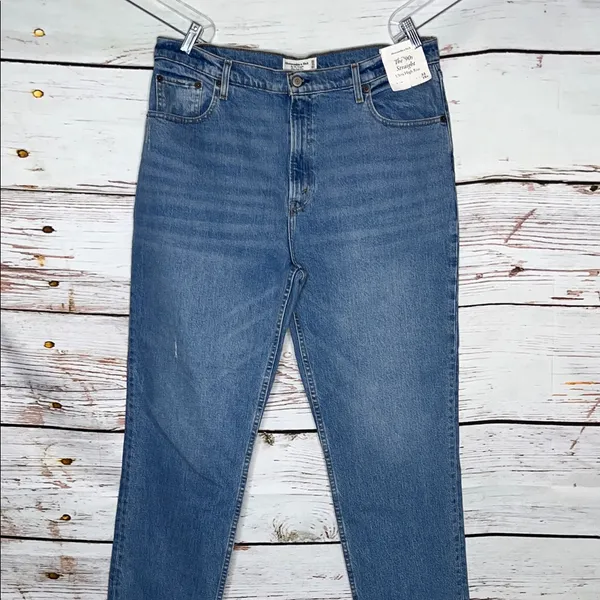 Abercrombie & Fitch NWT Sz 33/16R Blue Denim Ultra High Rise ‘90s Straight Jeans - Image 2