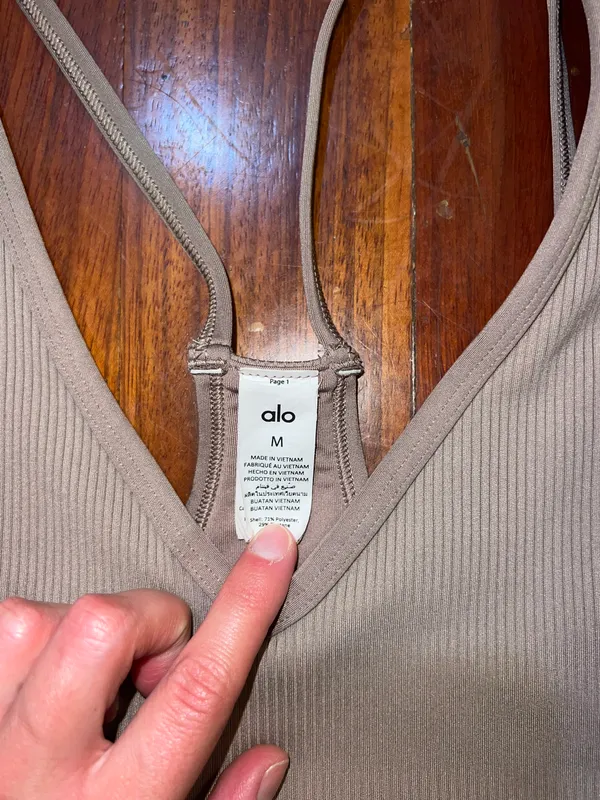 Alo Airlift Ribbed Sports Bra - Image 4