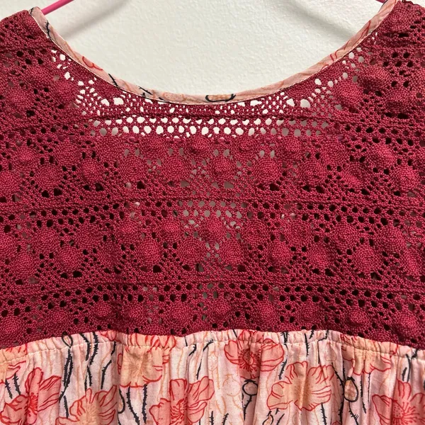 Floral Silk Blend Peasant Blouse with Lace Detail - Image 6