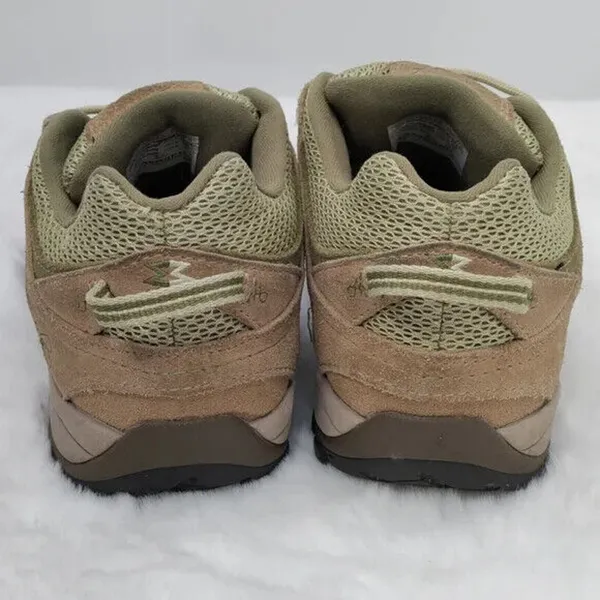 Tan Garmont Hiking Shoes size 6.5 - Image 5
