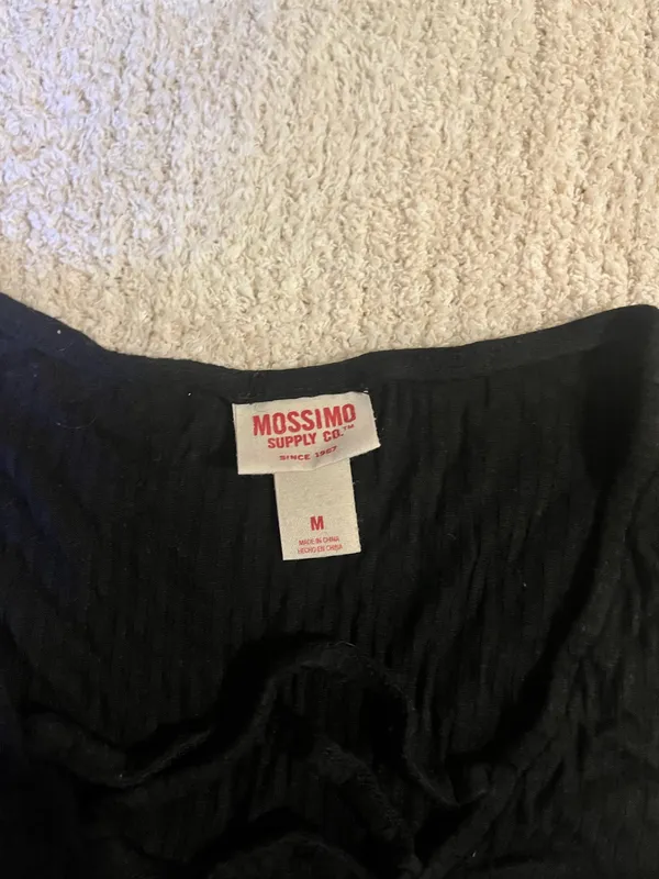 Mossimo Supply Co Tie Front Cropped tank - Image 3