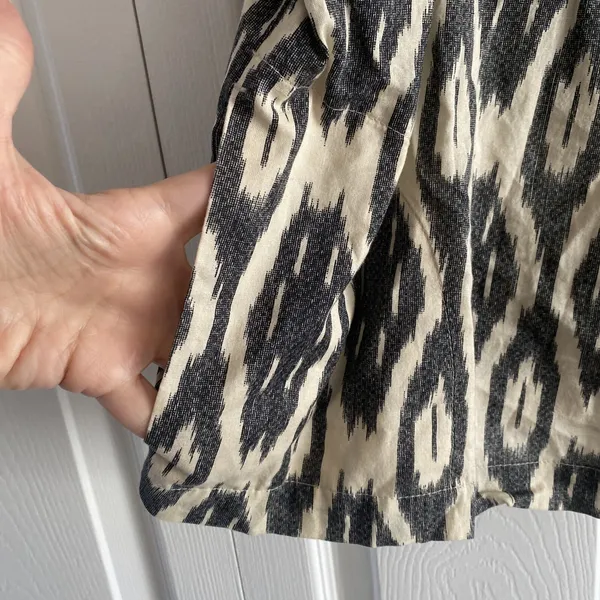 J.Crew Ikat Ruffle Camisole Womens Size 2 Black‎ White Cotton Tank Top Ikat Boho - Image 4
