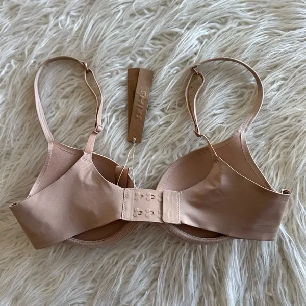 Skims Ultimate Push up Plunge Bra Clay Size 32B - Image 4