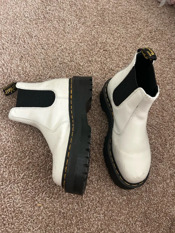 Dr. Martens Platform Boots Chelsea - Image 2