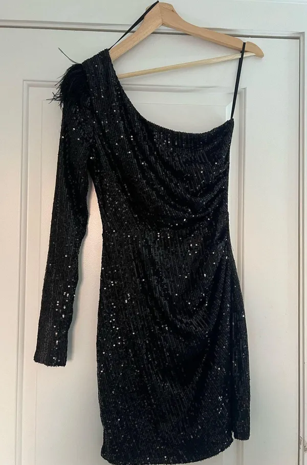 Windsor Dress Black Sequin Mini One-Shoulder - Image 3