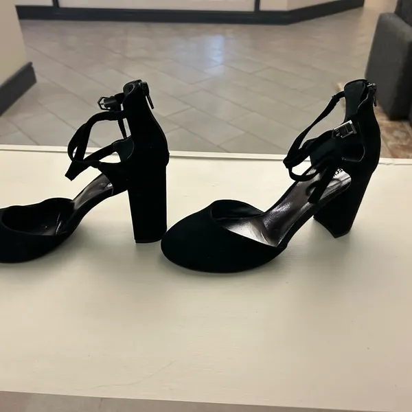 Heels Sophisticated Black Ankle Strap Heels-9 1/2 - Image 4