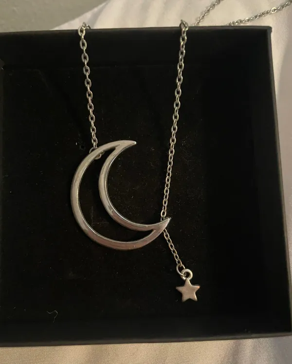 Moon And Star Necklace Silver - Image 3