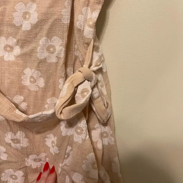 Princess Polly Cream and White Floral Wrap Mini Dress Size 6 - Image 2