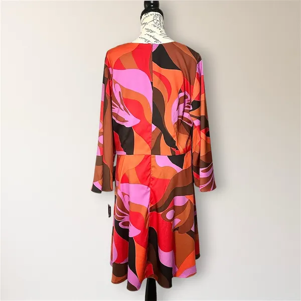 Donna‎ Morgan 16 Red Abstract A Line Bell Sleeve Dress Homecoming Wedding Guest - Image 4