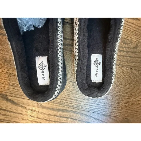 Sole Mates Women's Size 8 Slip On Black Slipper NEW - Image 4
