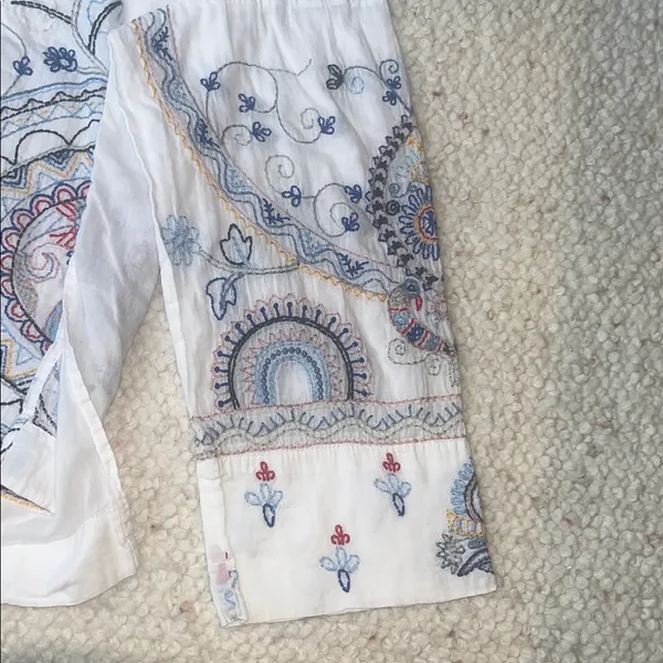 Zara Embroidered Floral‎ Fish Turtle Bird V-Neck Blouse Oyster White Small - Image 8