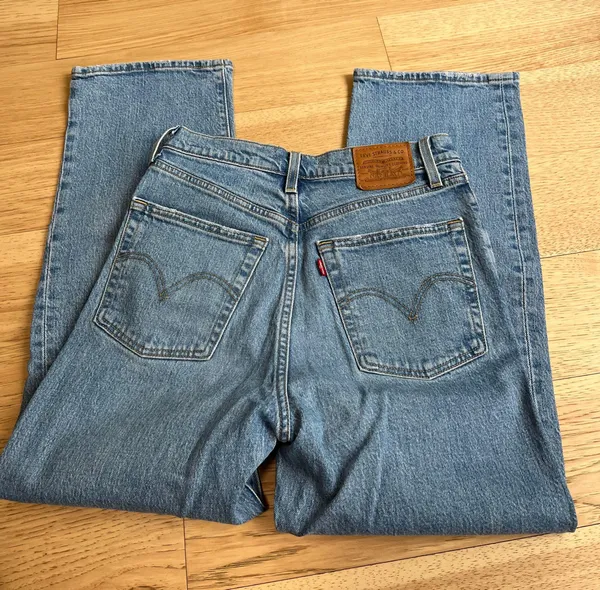 Levi's Ribcage Straight Jeans - Image 6
