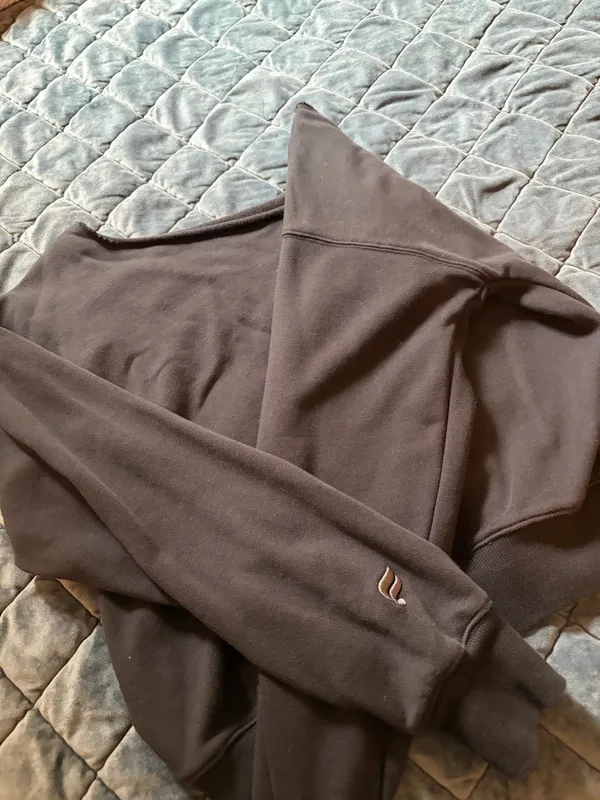 Fabletics Sweatshirt  - Image 2