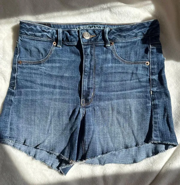 American Eagle High Rise Shorts - Image 5