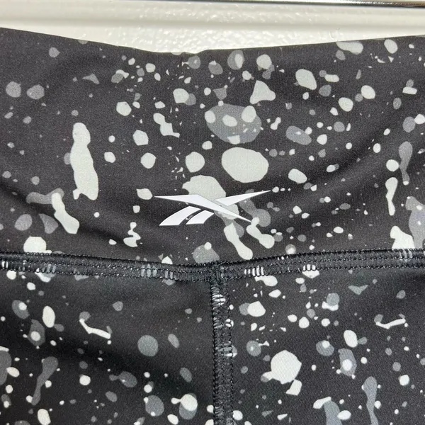 Reebok Speedwick Splatter Print Leggings Women’s SZ Large Black Gray 26” inseam - Image 7