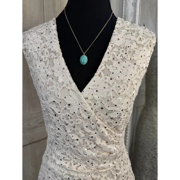 Connected Apparel Vintage Sequined White Lace Faux-Wrap Cocktail Dress - Small - Image 3