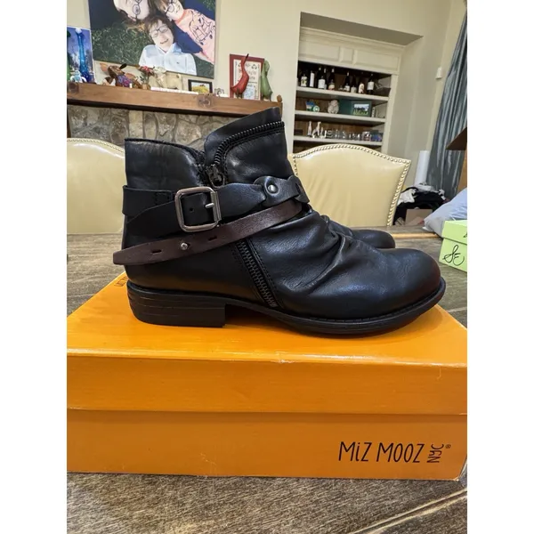 Miz Mooz Leather Buckled Ankle Boots Lagos Black Size 39 US 8.5 Wide Western - Image 2