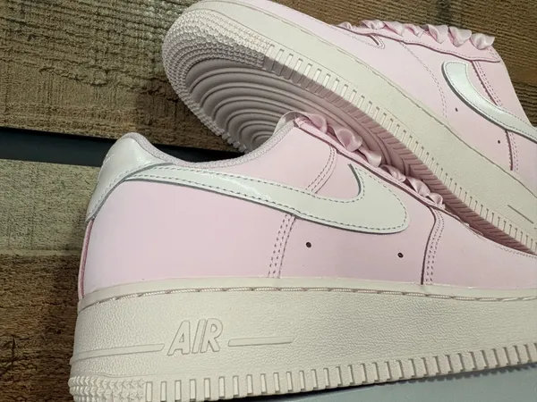Women’s Air Force 1 retro White Size 8.5 - Image 2