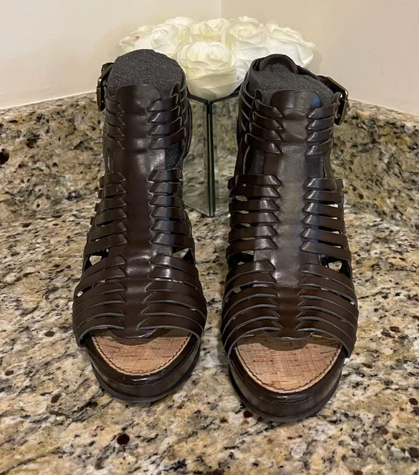 Heels - Image 6
