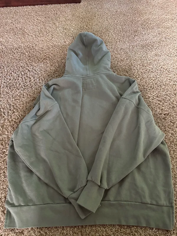 American Eagle Sweatshirt - Image 4