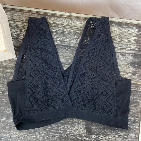 DKNY Black Sheer Unlined Wire Free Lace V Neck Bralette Bra Top M - Image 4